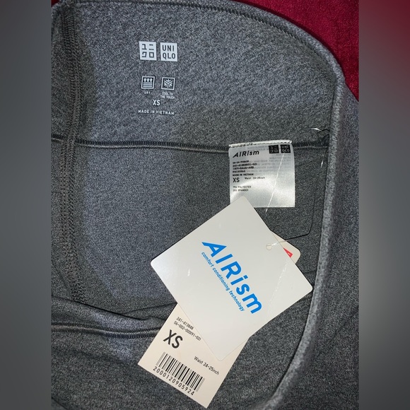 Uniqlo leggings - Picture 3 of 3